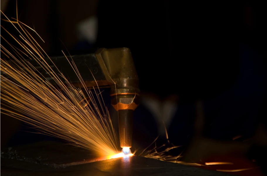 Corte de placa de acero con oxicorte